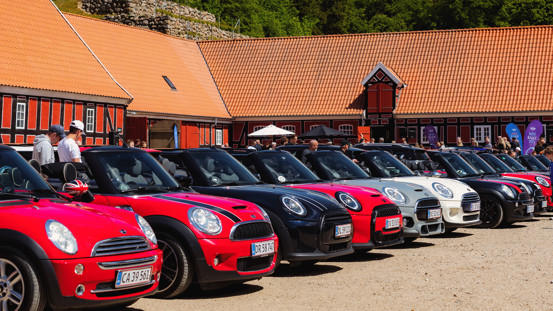 MINI'er der er parkeret til MINI RALLY 2025