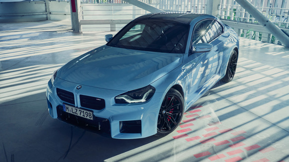 Lyseblå BMW M2 Coupe 