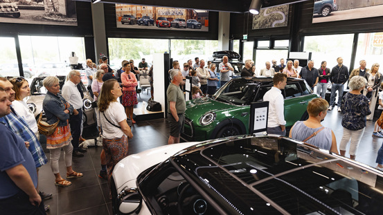 Fyldt MINI forhandler ifm. MINI Rally