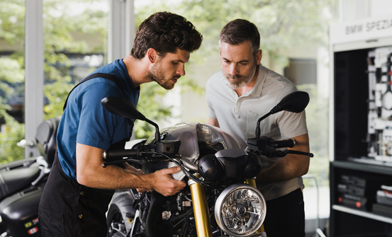 Motorcykler, motorcykelsnak og lidt at spise