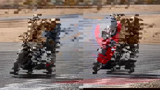 Find den passionerede kører frem